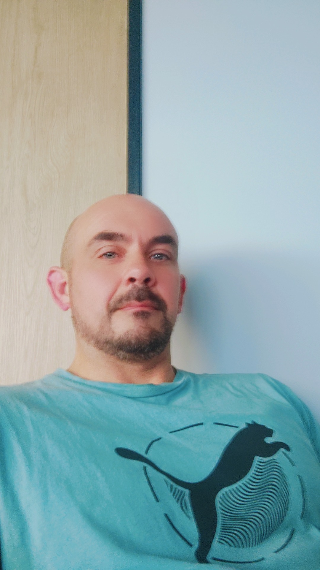 Profil de Issem, 43 ans, Club Rencontre à Praden