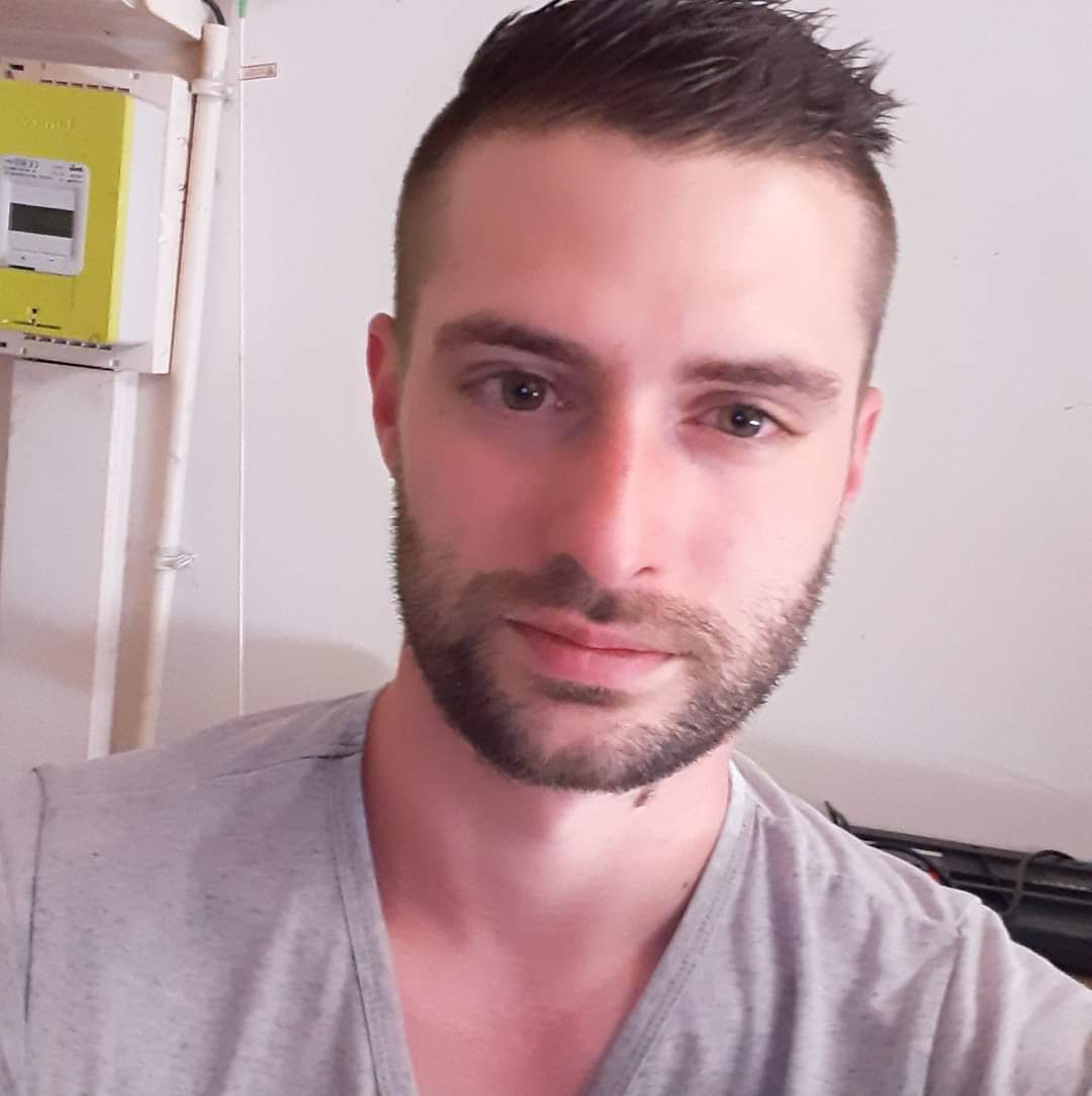 Profil de Rabah, 32 ans, Club Rencontre à Andiast