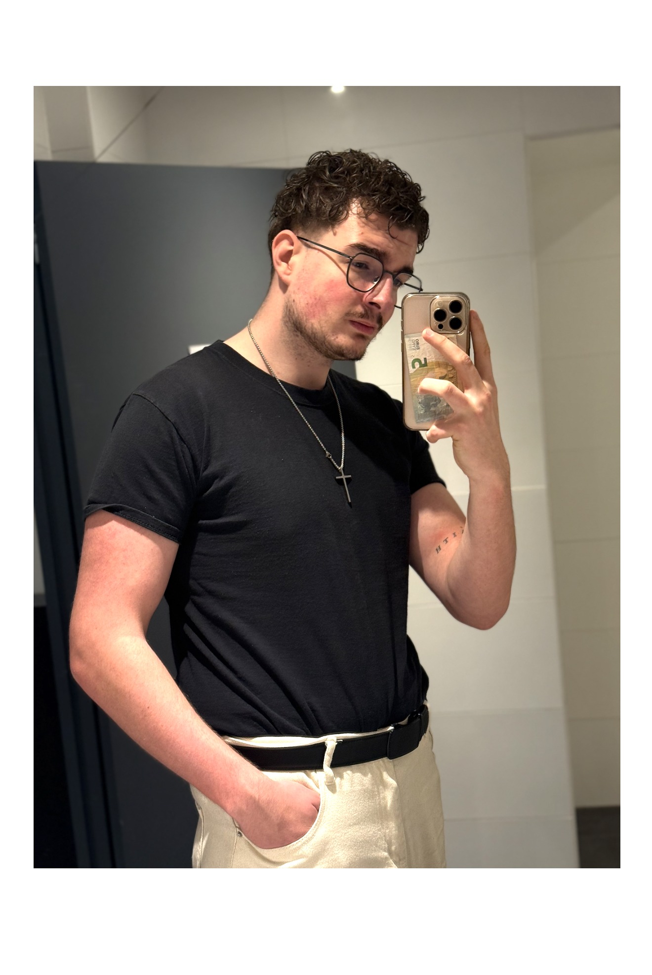 Profil de Cyr, 21 ans, Club Rencontre à Mugena