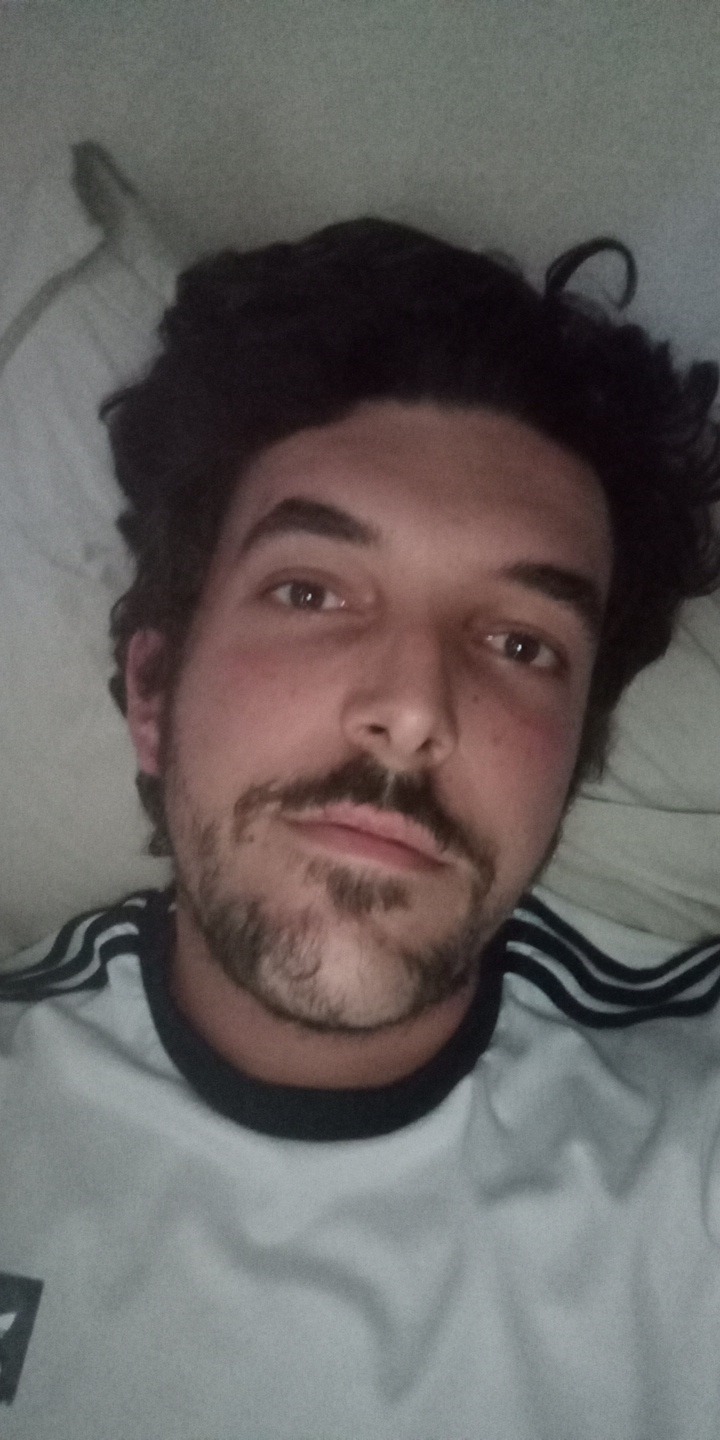Profil de Nels, 26 ans, Club Rencontre à Scheunen
