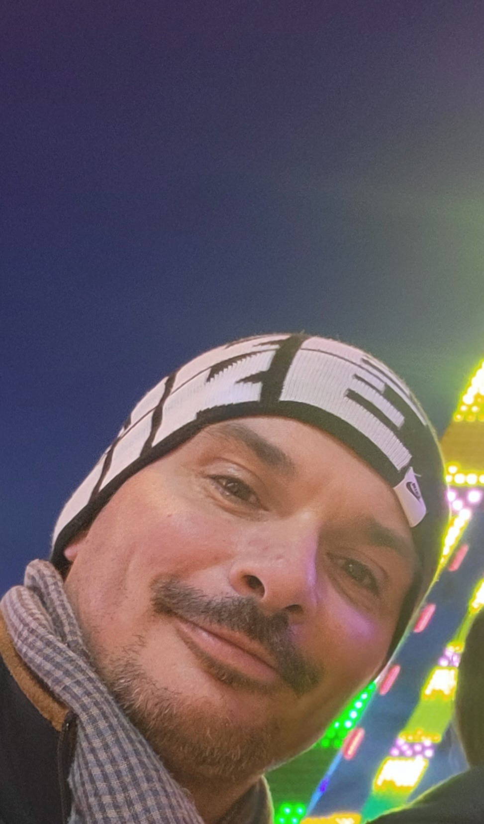 Profil de Hazim, 42 ans, Club Rencontre à Apples