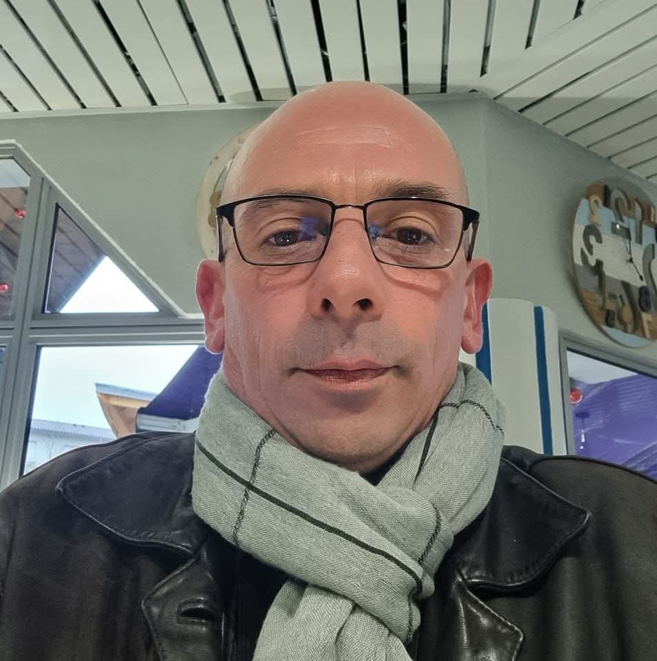 Profil de Talel, 49 ans, Club Rencontre à Ligerz