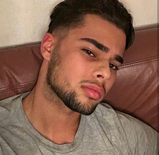 Profil de Belgacem, 25 ans, Club Rencontre à Cama