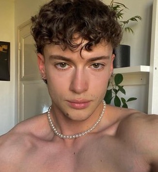 Profil de Tobias, 24 ans, Club Rencontre à Vicosoprano