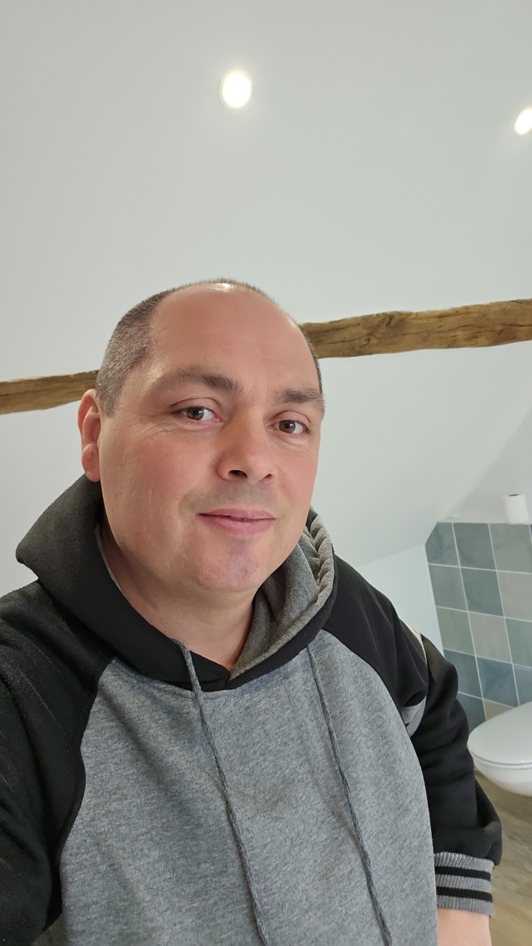 Profil de Reza, 45 ans, Club Rencontre à Adligenswil