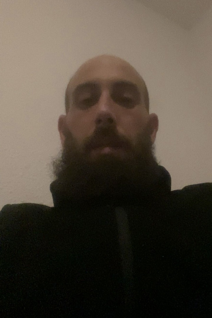 Profil de Merwane, 41 ans, Club Rencontre à Riein