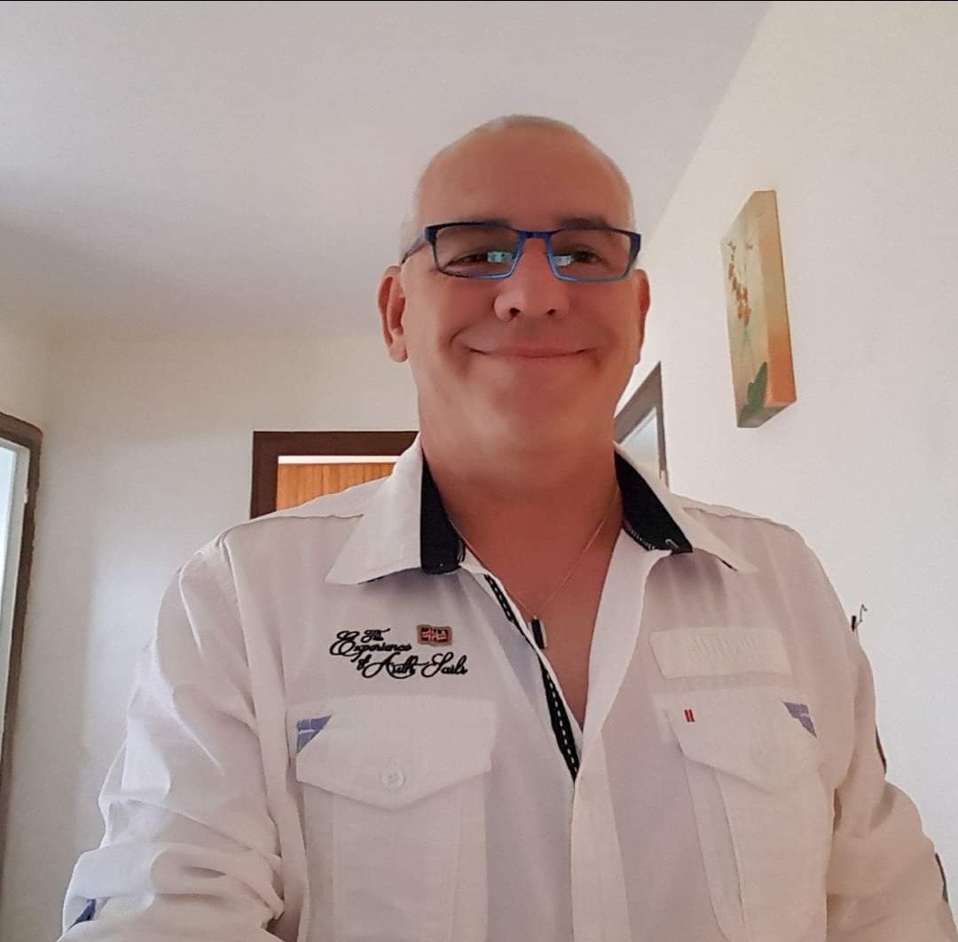 Profil de Cemal, 52 ans, Club Rencontre à Ruschein