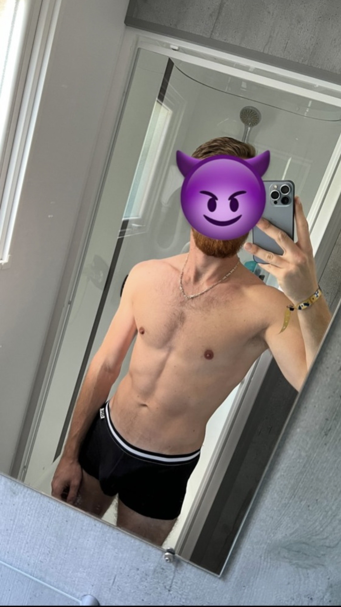 Profil de Embarek, 28 ans, Club Rencontre à Steffisburg