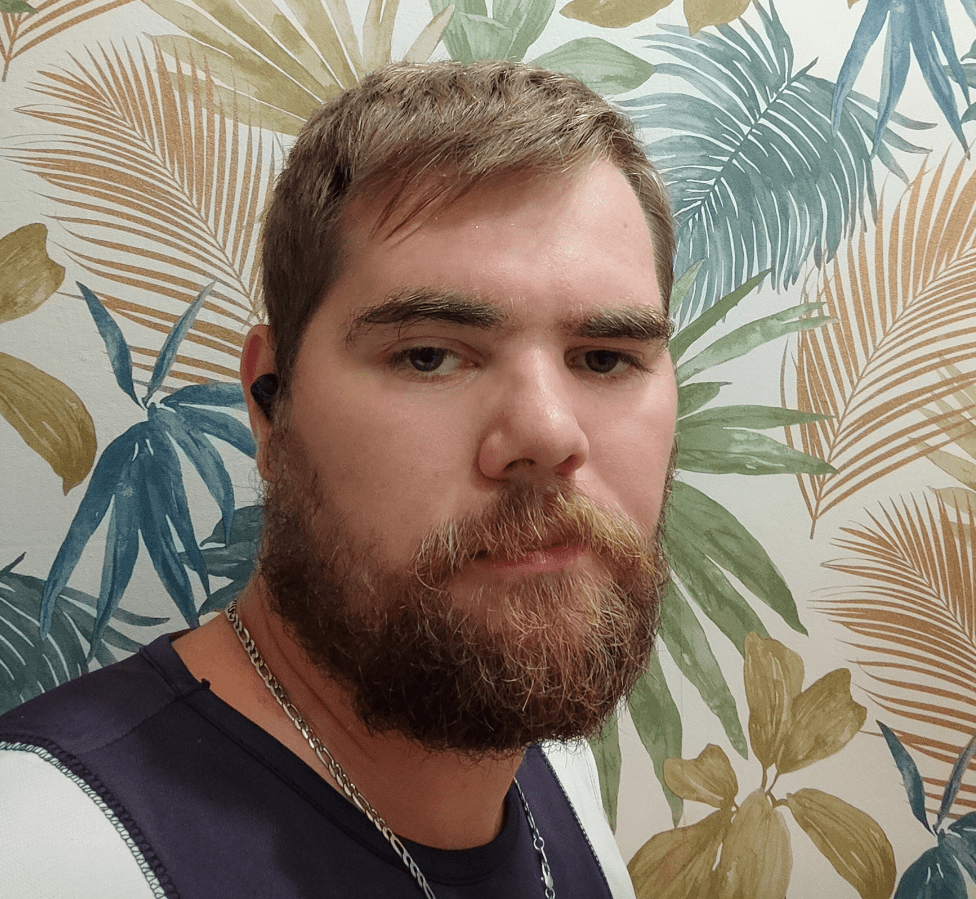 Profil de Ardian, 30 ans, Club Rencontre à Rueun