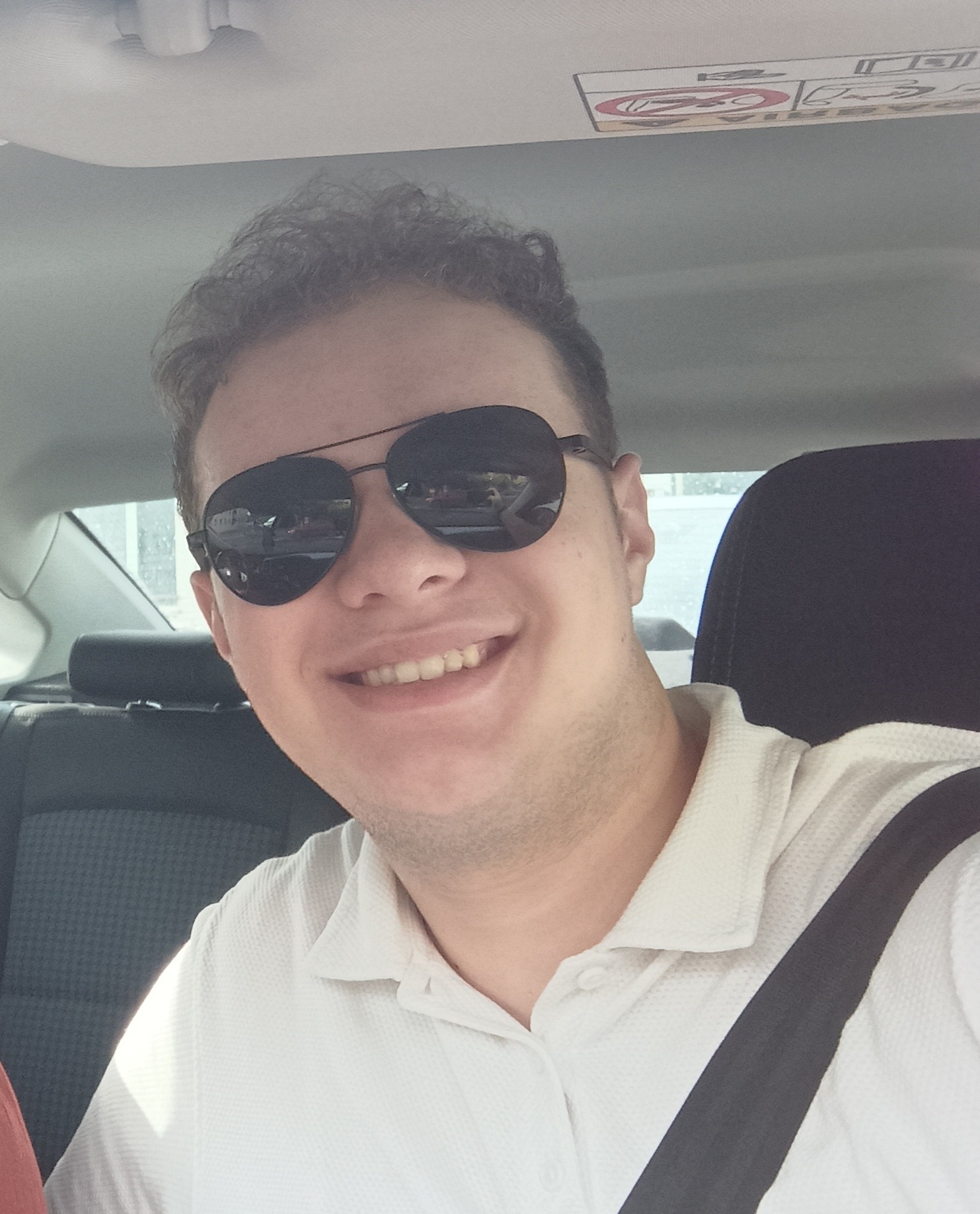 Profil de Enver, 19 ans, Club Rencontre à Corbeyrier