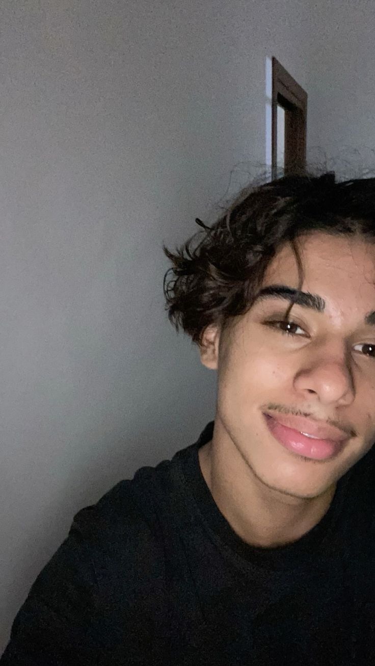 Profil de Yazide, 19 ans, Club Rencontre à Ascharina